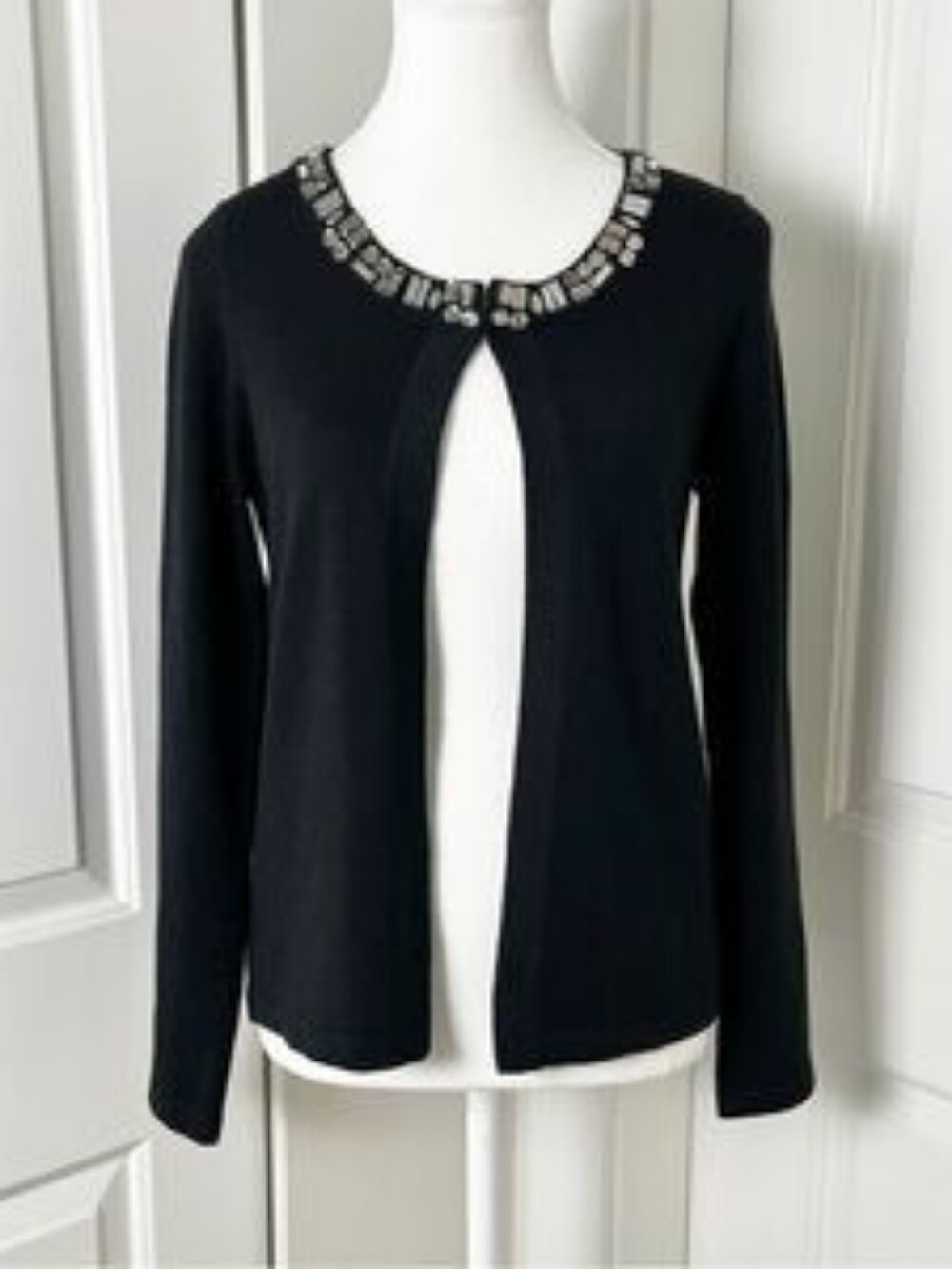 8 Items For Only $30 Banana Republic Black Jewel-Neck Crew Cardigan - Picture 3 of 3